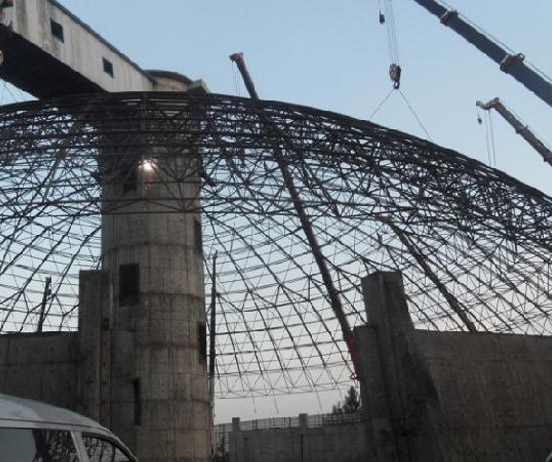 利川网架分条或分块安装法