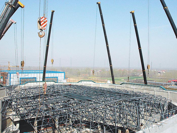 利川网架高空滑移法